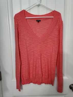 Express Coral V Neck Light Weight Knit Sweater, Size Large